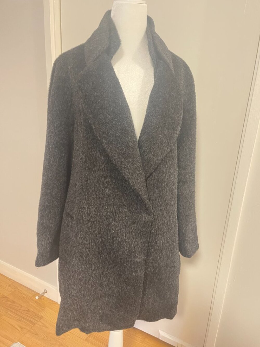 Preowned-Pierre Cardin Royal Alpaca Wool Long Coat – Vintage Black Luxury Coat